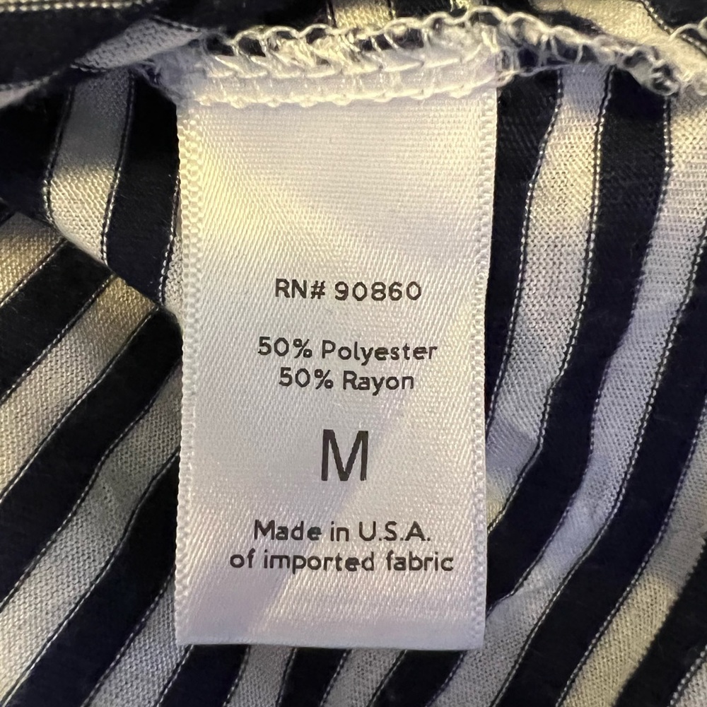 Artisans the art of apparel top - Picture 7 of 8